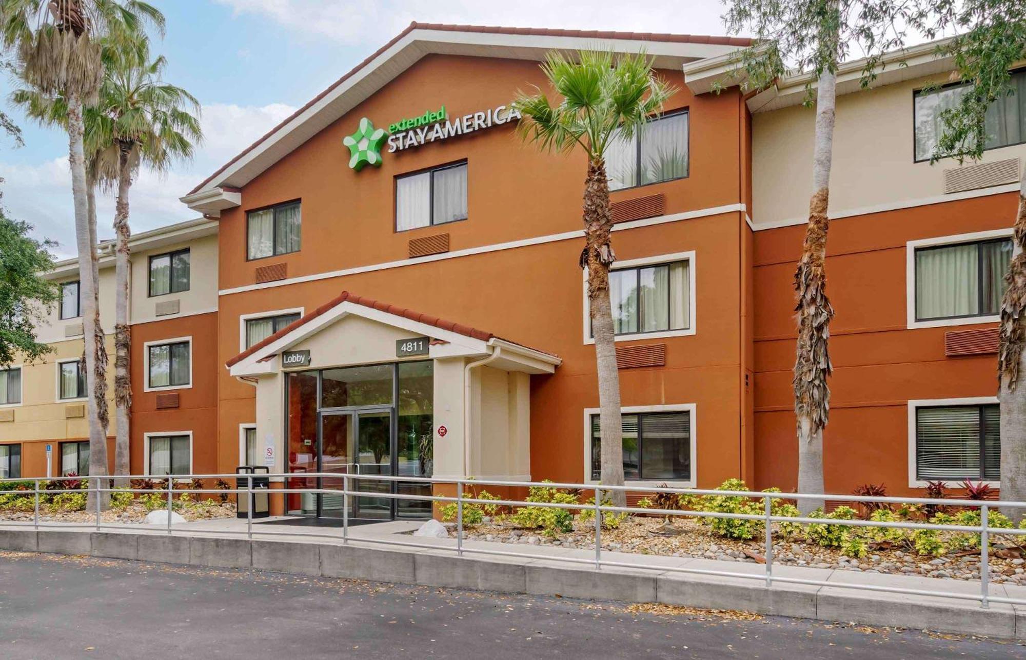 Extended Stay America Select Suites Tampa Airport Memorial Hwy West Chase Екстериор снимка